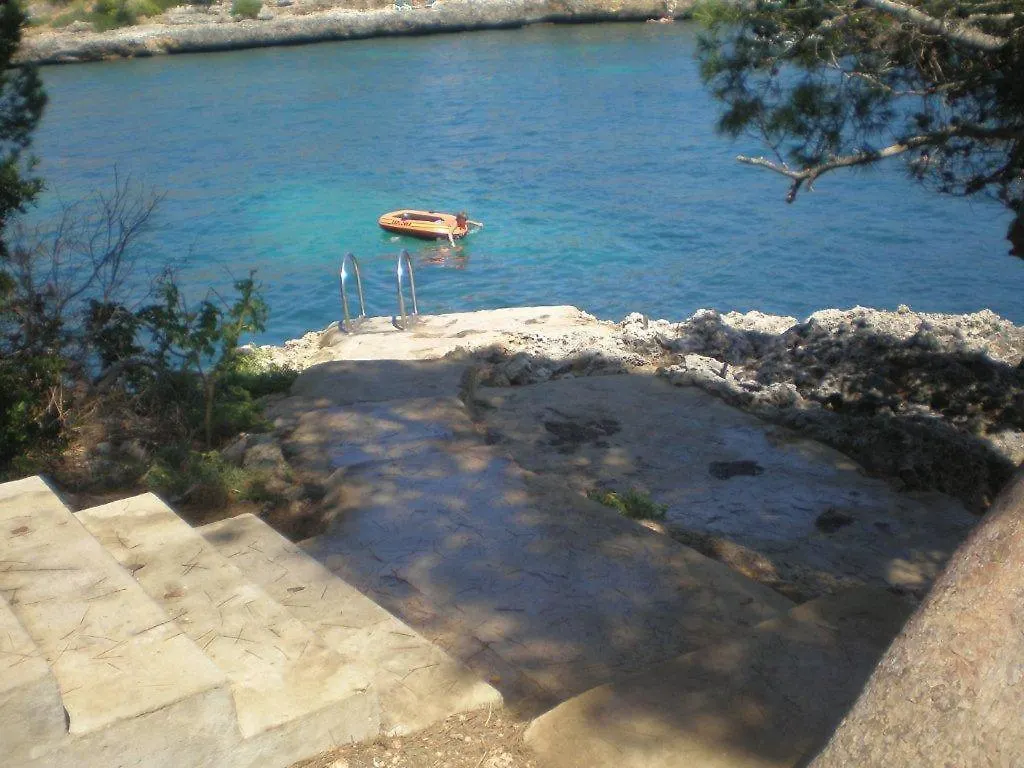 Sea Frontline Apartment 'Ernesto'. Pool. Wifi Santanyi 0*,  Spain