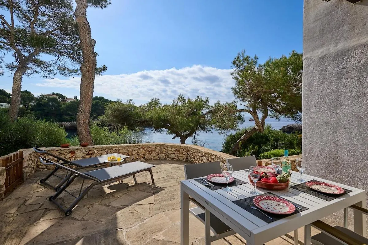 Sea Frontline Apartment 'Ernesto'. Pool. Wifi Santanyi
