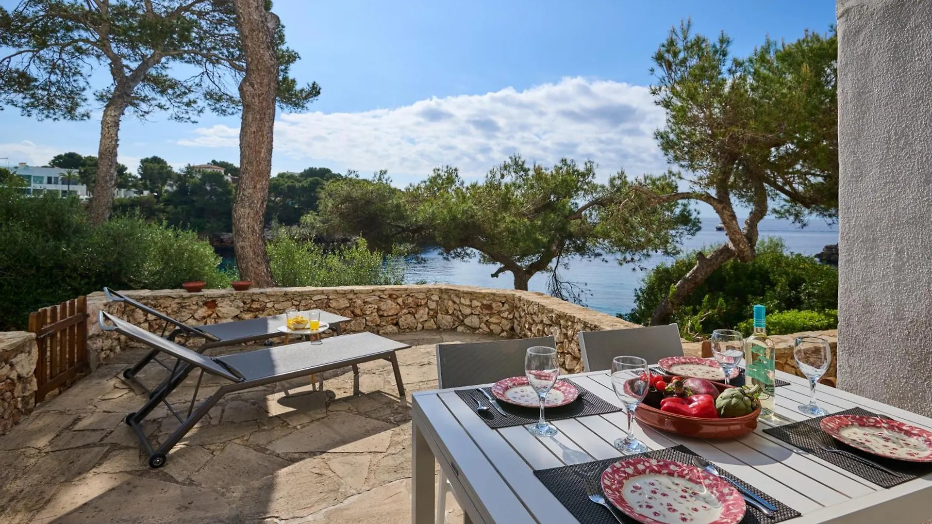 Sea Frontline Apartment 'Ernesto'. Pool. Wifi Santanyi 0*,  Spain