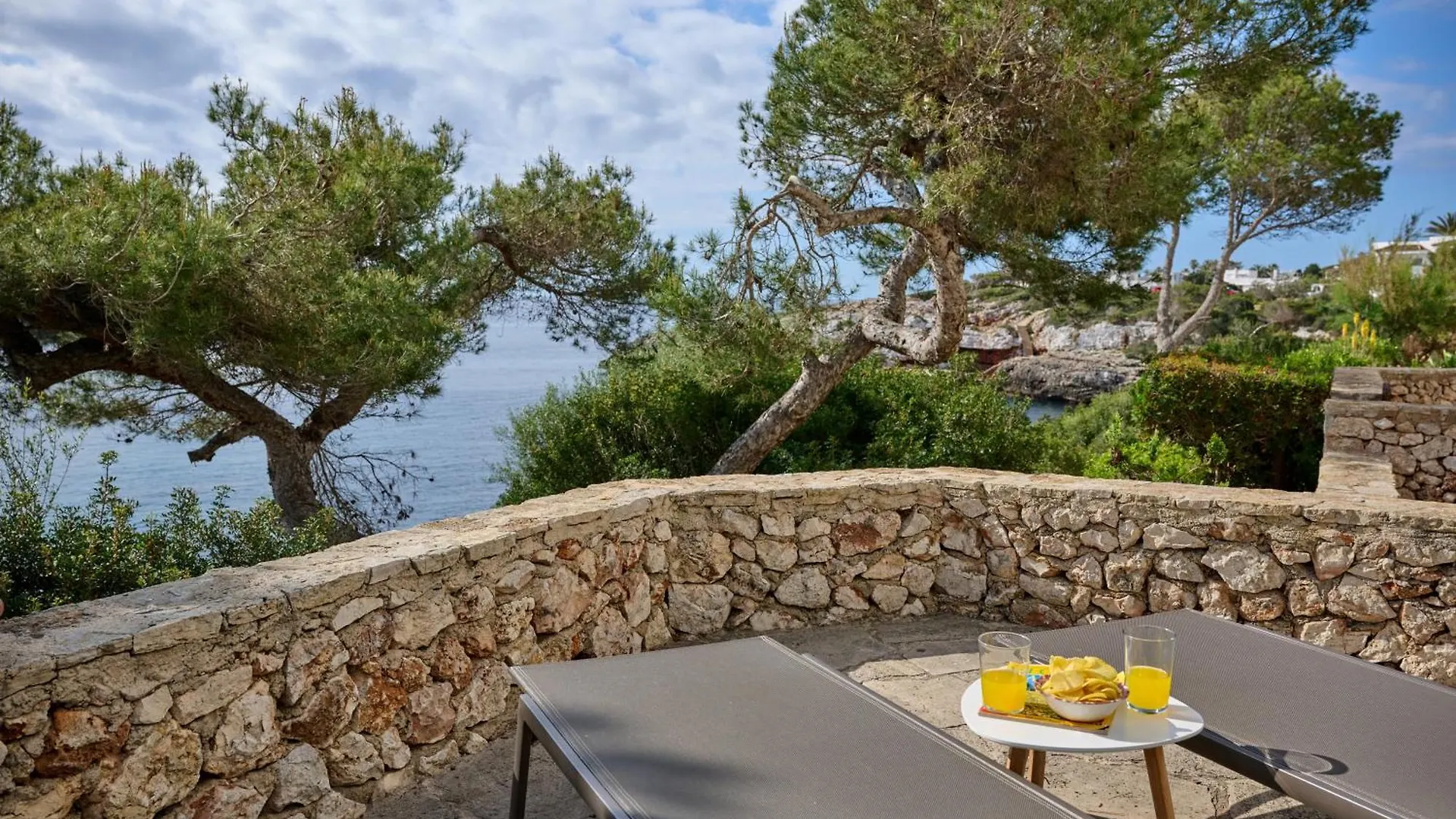Sea Frontline Apartment 'Ernesto'. Pool. Wifi Santanyi 0*,  Spain